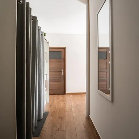 Kolejova 21 - Przytulny Apartament, Blisko Centrum - Izby Podhalanskie *
